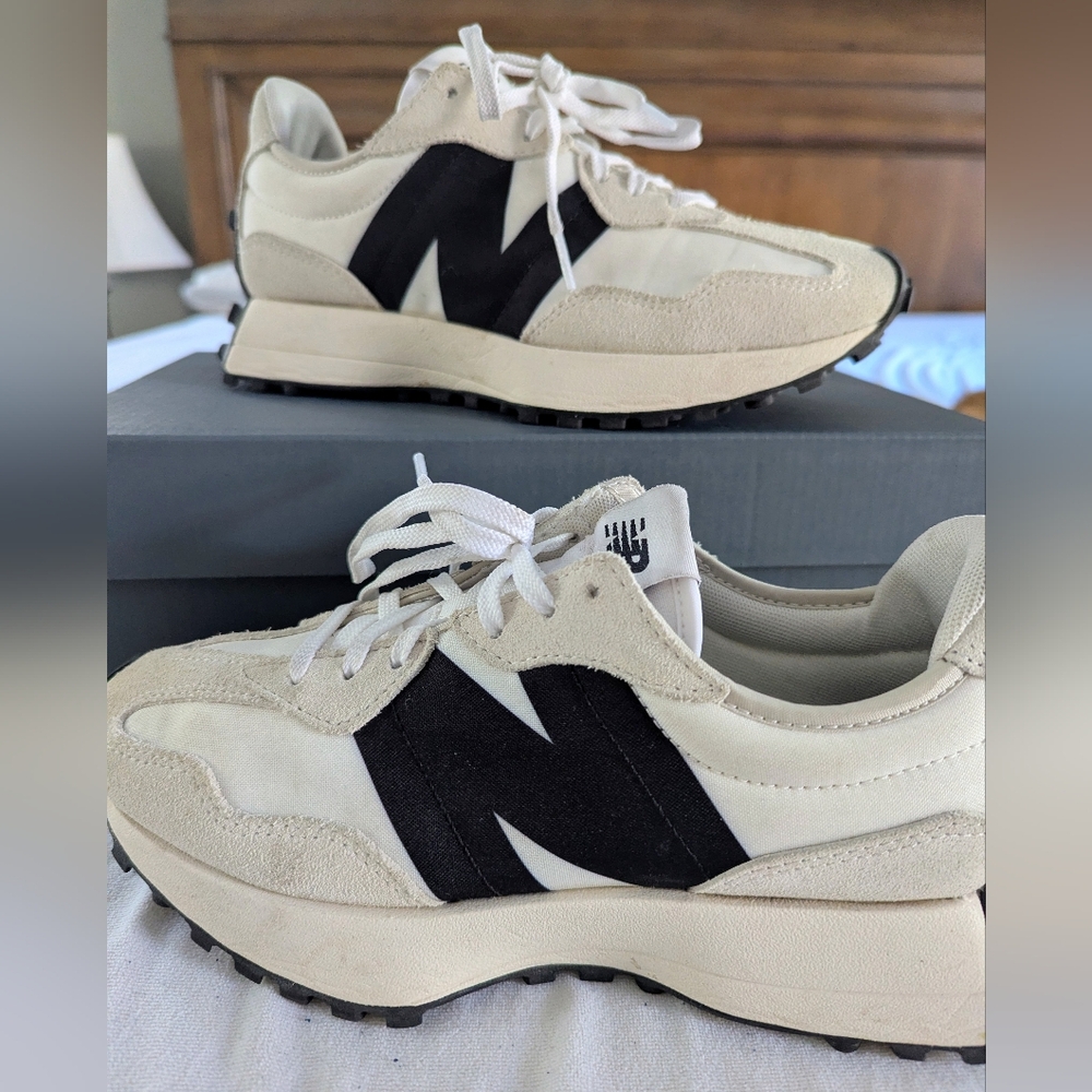 New Balance 327 Women's Beige and Black Sneakers